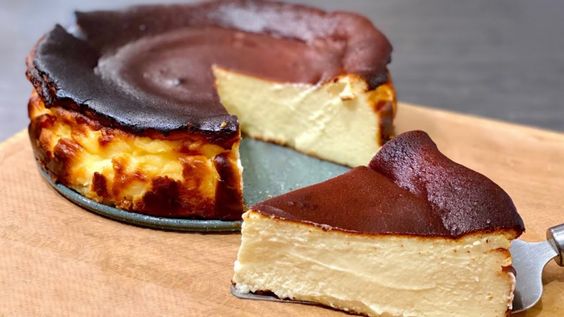 Basque Burnt Cheesecake, Sugar-Free, Gluten-Free, Low-Carb