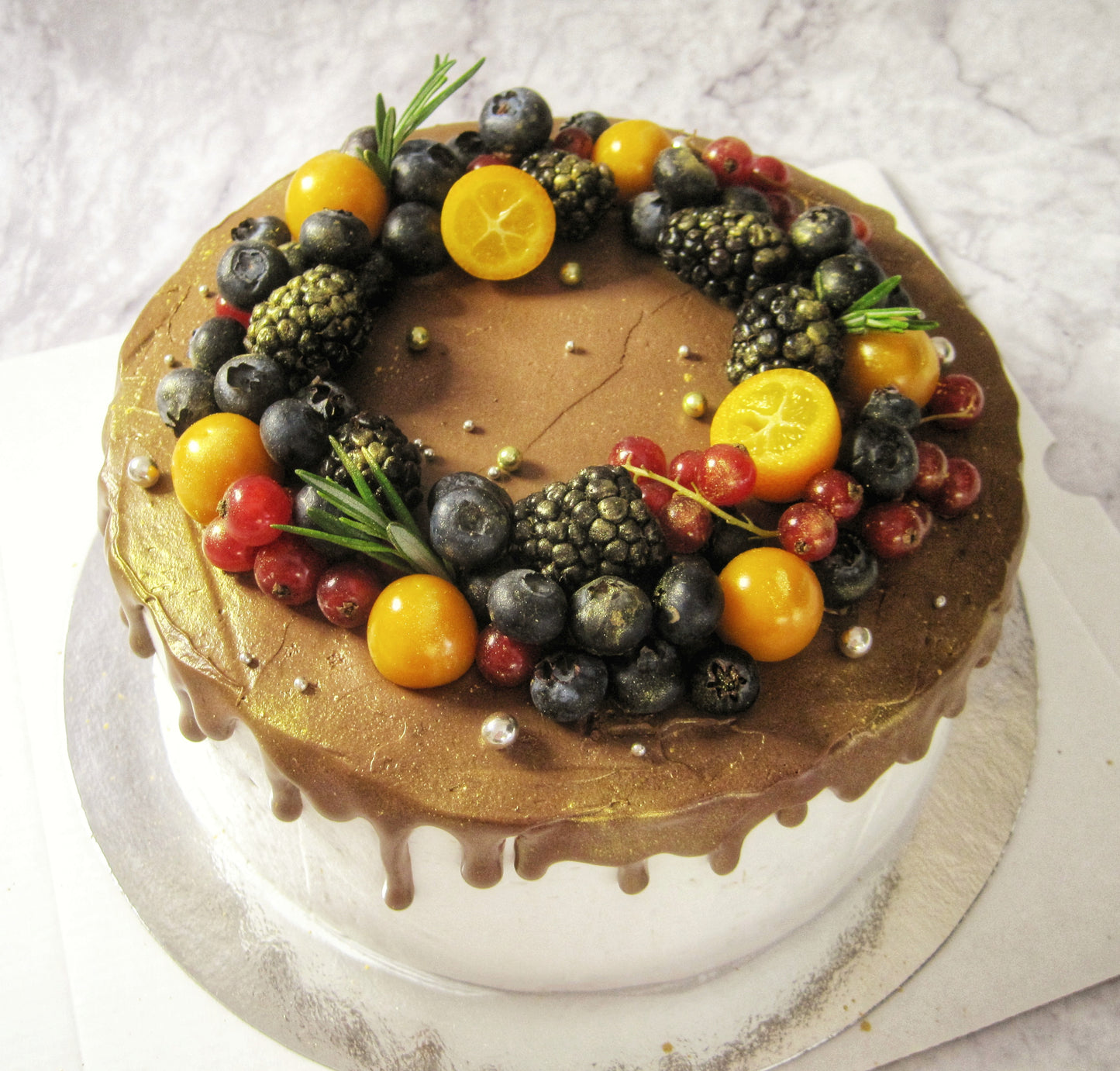 Caramel Berries Cake, Vegan